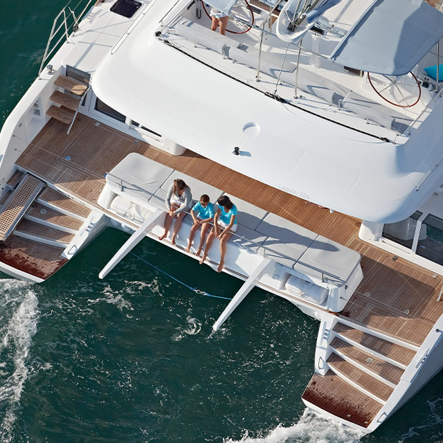 Sellerie extérieure pour bateaux : banquettes et bains de soleil